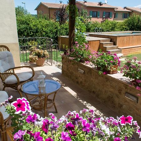 Antica Casa Del Glicine Apartment Poggibonsi Exterior foto