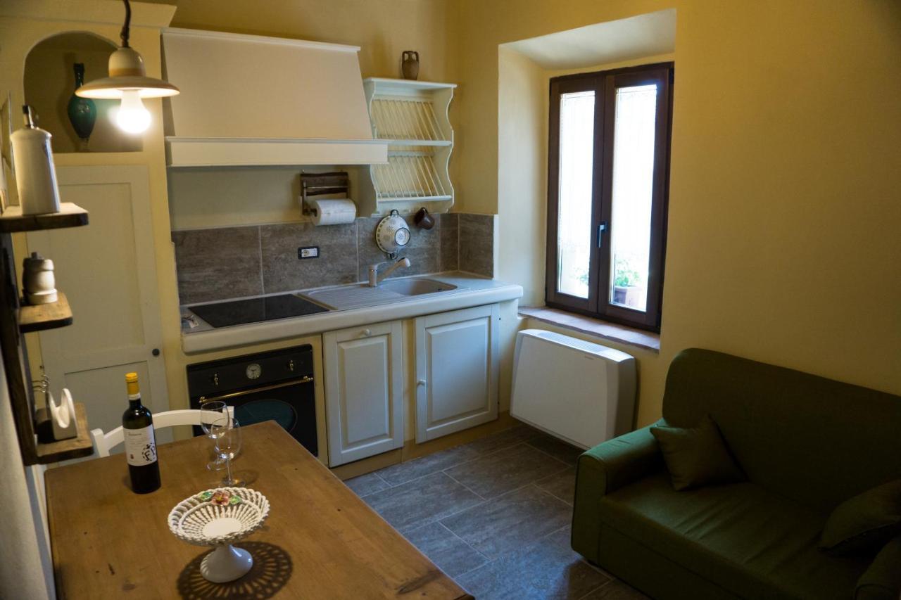 Antica Casa Del Glicine Apartment Poggibonsi Exterior foto